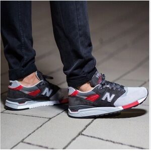 New Balance 998 Age of Exploration - Gray  Men’s Sz 9